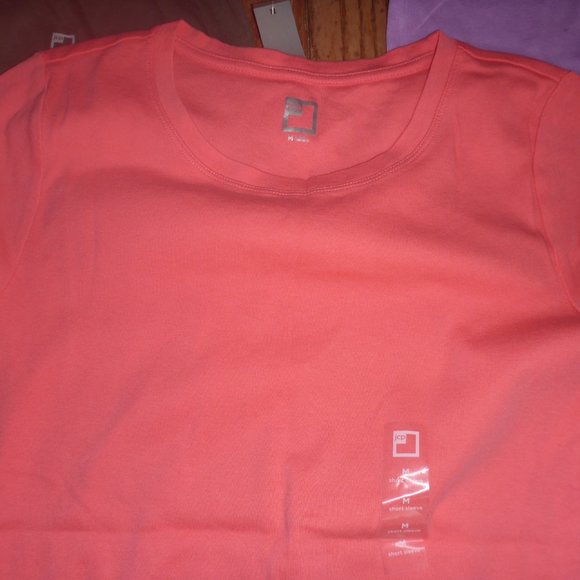 5 Woman's 100% Cotton Tee Shirts - Picture 3 of 6